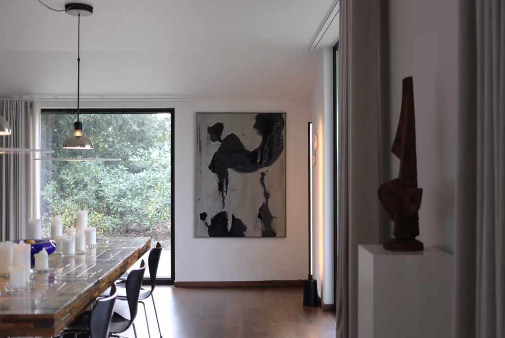 Top 10 Tradigital Artists to Watch in 2026: Digital & Traditional Art 2 Studiopols - Tradigital Artist